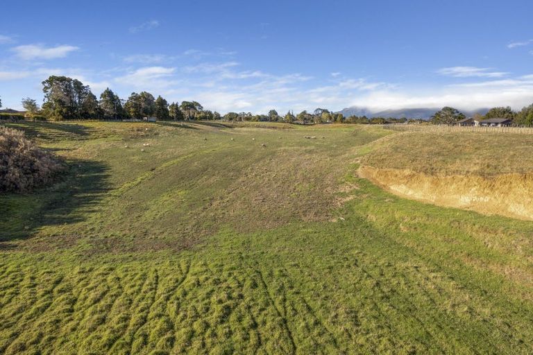 Photo of property in 492 Carrington Road, Hurworth, New Plymouth, 4371