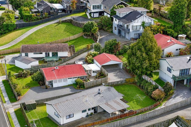 Photo of property in 94a Kawaha Point Road, Kawaha Point, Rotorua, 3010