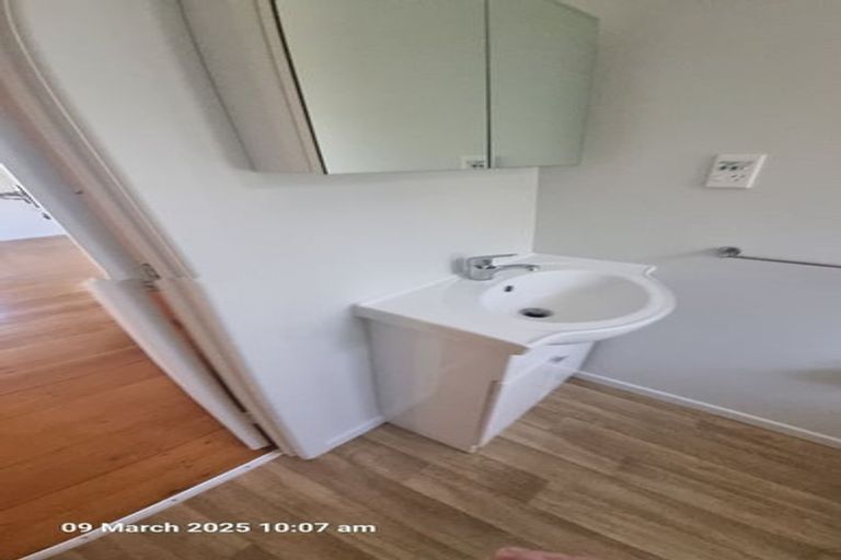 Photo of property in 3/52 Church Street, Northcote Point, Auckland, 0627