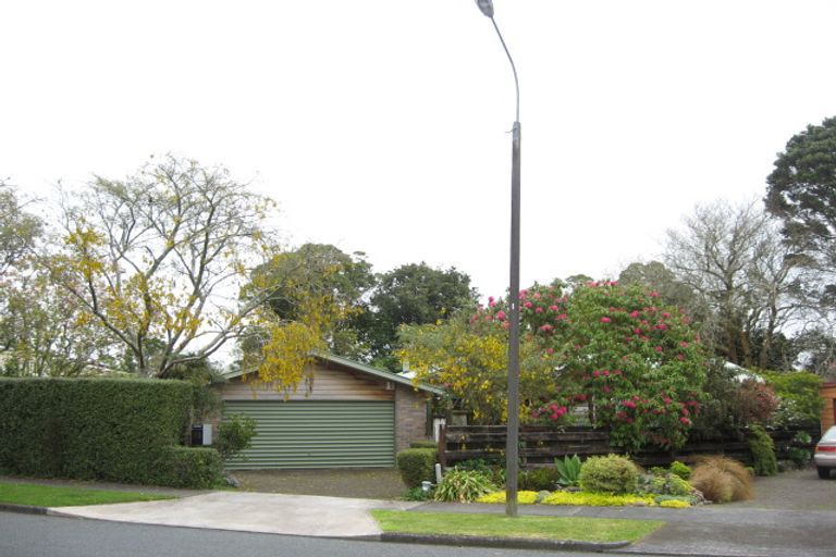 Photo of property in 93 Manu Crescent, Upper Vogeltown, New Plymouth, 4310