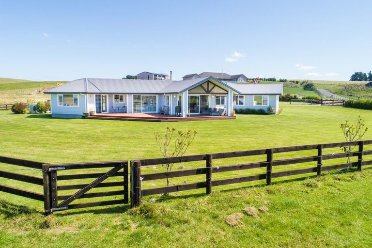 Photo of property in 467 Lees Road, Feilding, 4775
