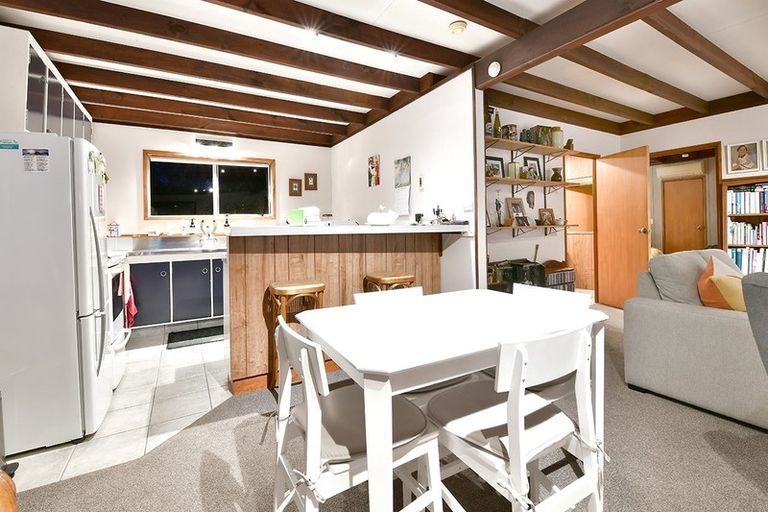 Photo of property in 155 Taupaki Road, Taupaki, Henderson, 0782