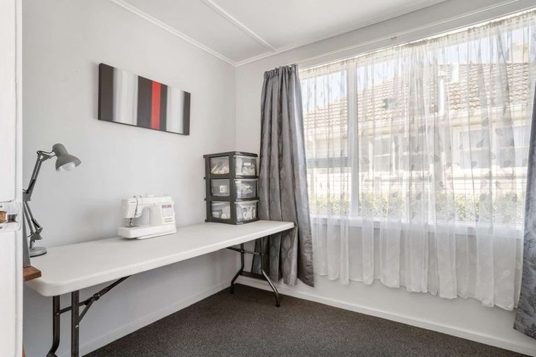 Photo of property in 2 Gormack Street, Balclutha, 9230