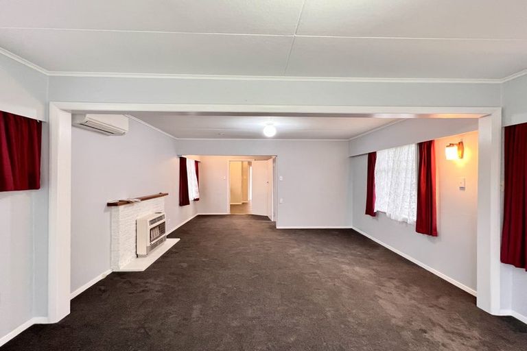 Photo of property in 7 Hay Street, Wainuiomata, Lower Hutt, 5014