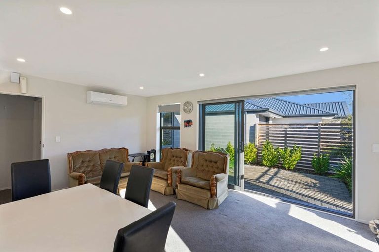 Photo of property in 8/3 Nyoli Street, Northcote, Christchurch, 8052