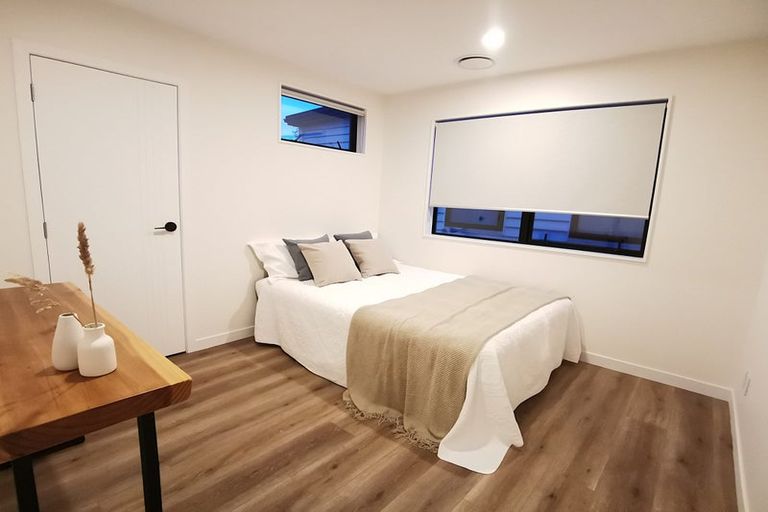 Photo of property in 57e Hogans Road, Glenfield, Auckland, 0629