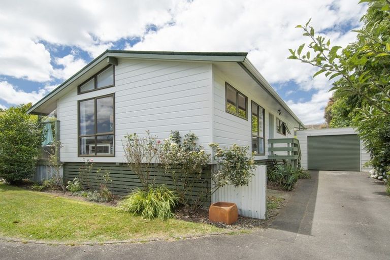 Photo of property in 24 Dunton Drive, Welcome Bay, Tauranga, 3112