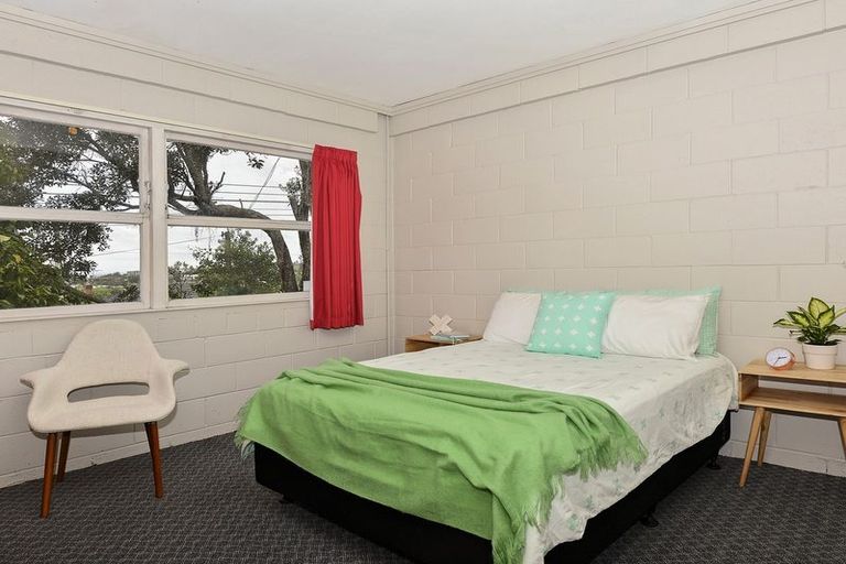 Photo of property in 1/117 Golf Road, New Lynn, Auckland, 0600