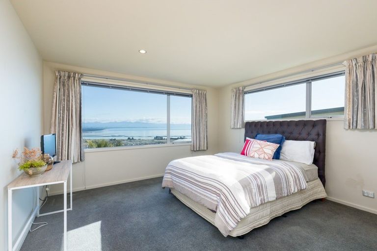 Photo of property in 14 Zeehaen Place, Britannia Heights, Nelson, 7010