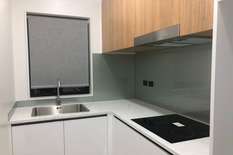 Photo of property in 42 Matahae Drive, Flat Bush, Auckland, 2019