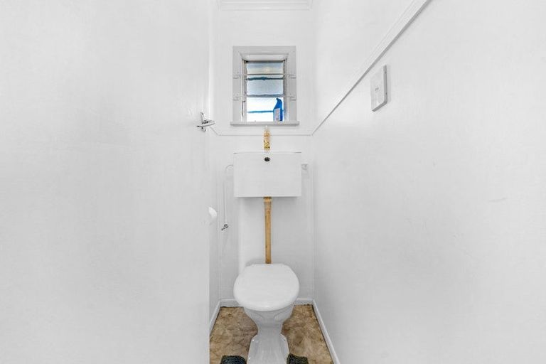 Photo of property in 3/2 Ferguson Street, Manurewa East, Auckland, 2102