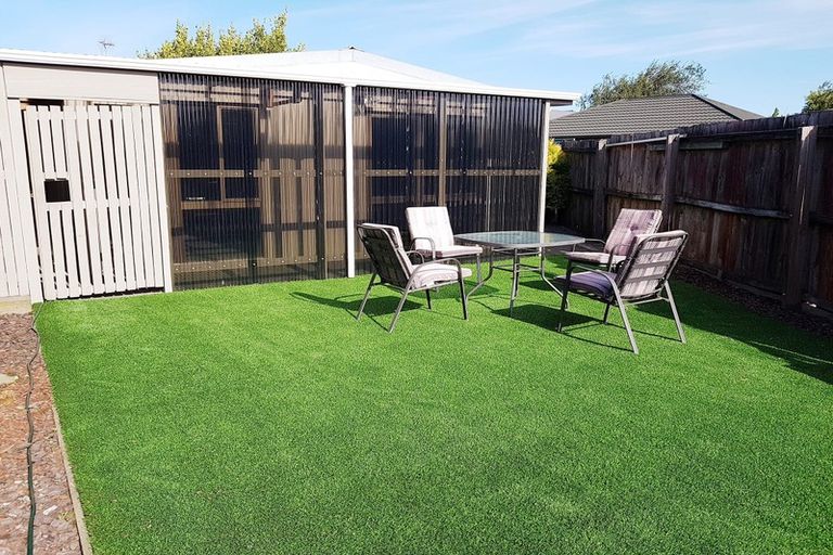 Photo of property in 13 Broadbent Street, Riccarton, Christchurch, 8041