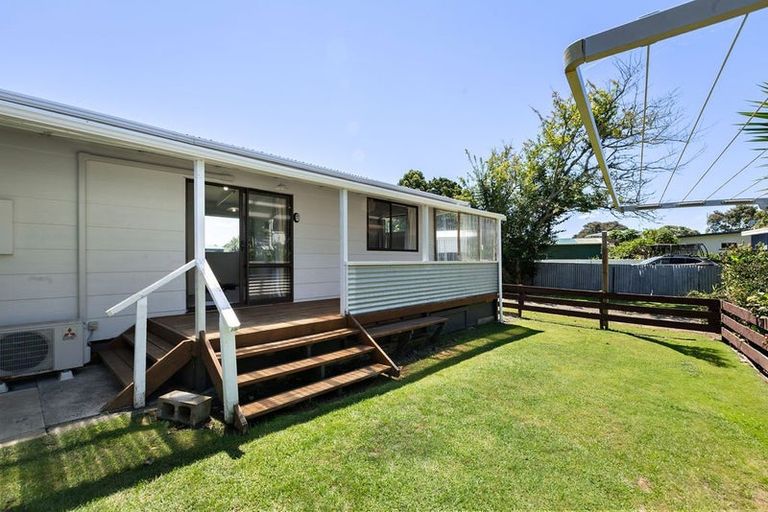 Photo of property in 4a Roretana Drive, Athenree, Katikati, 3177