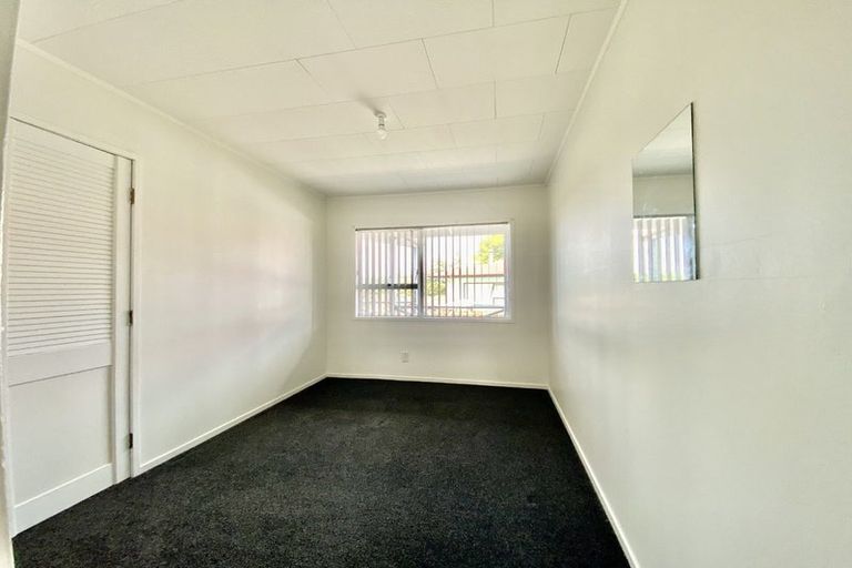 Photo of property in 219 Mahia Road, Wattle Downs, Auckland, 2103