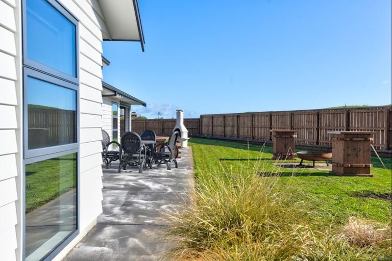 Photo of property in 4 Rosemount Road, Waverley, 4591