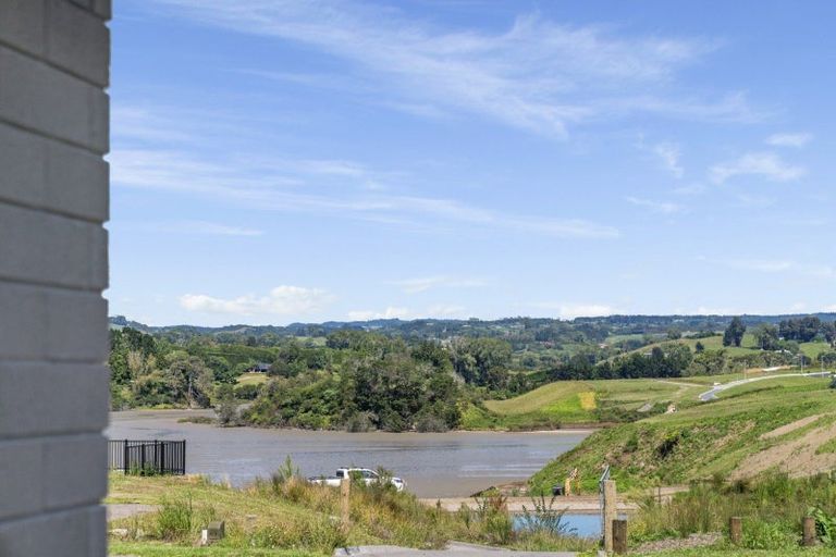 Photo of property in 73 Ridge Drive, Omokoroa, 3114