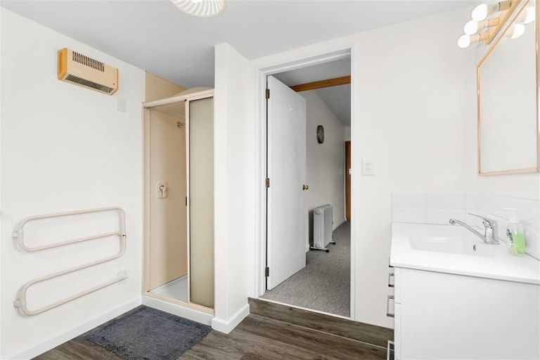 Photo of property in 37 Roydvale Avenue, Burnside, Christchurch, 8042