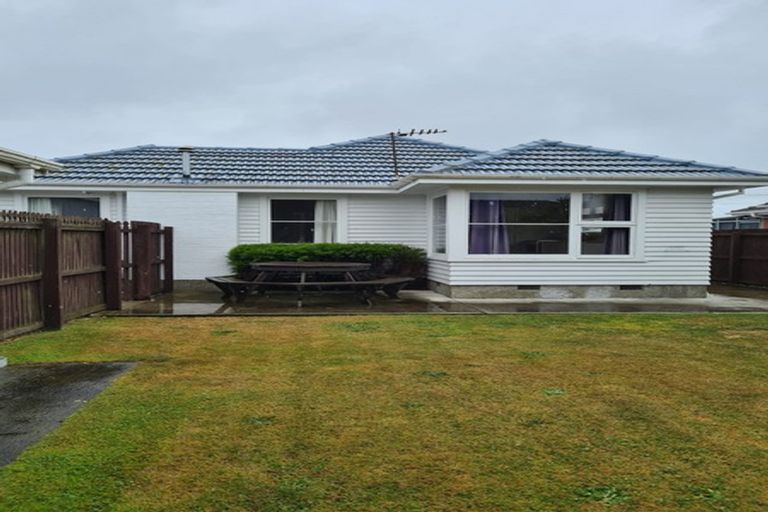 Photo of property in 44 Vivian Street, Burwood, Christchurch, 8083