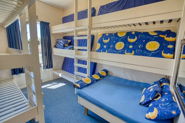 Photo of property in 55 Ahau Street, Moana, 7872