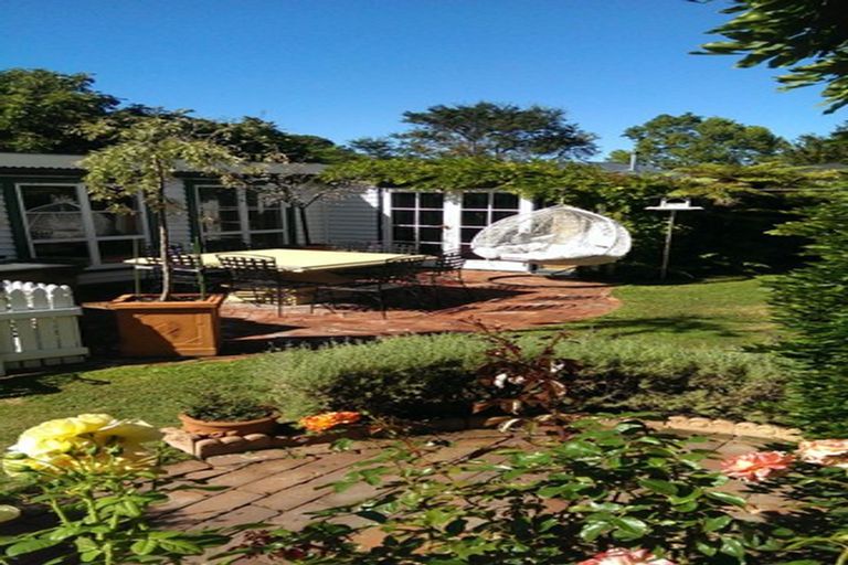 Photo of property in 24 Petrie Street, Richmond, Christchurch, 8013