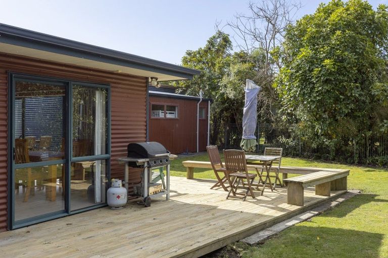 Photo of property in 16 Hoani Place, Kuratau, Turangi, 3381