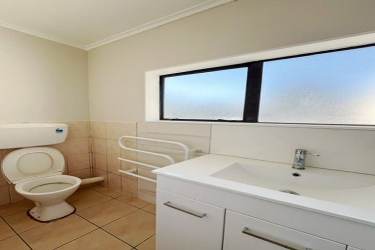 Photo of property in 1/16 Kenderdine Road, Papatoetoe, Auckland, 2025