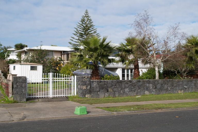 Photo of property in 21 Cramond Drive, Mangere East, Auckland, 2024