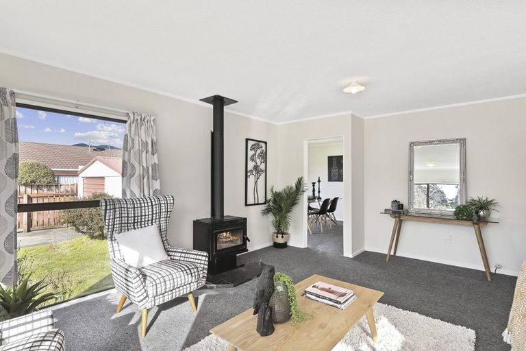 Photo of property in 64 Arawhata Road, Paraparaumu, 5032