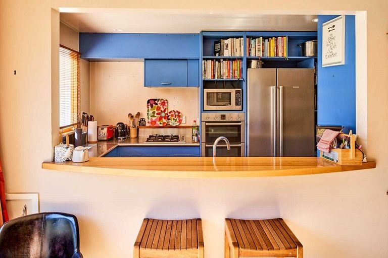 Photo of property in 96 Muritai Road, Eastbourne, Lower Hutt, 5013