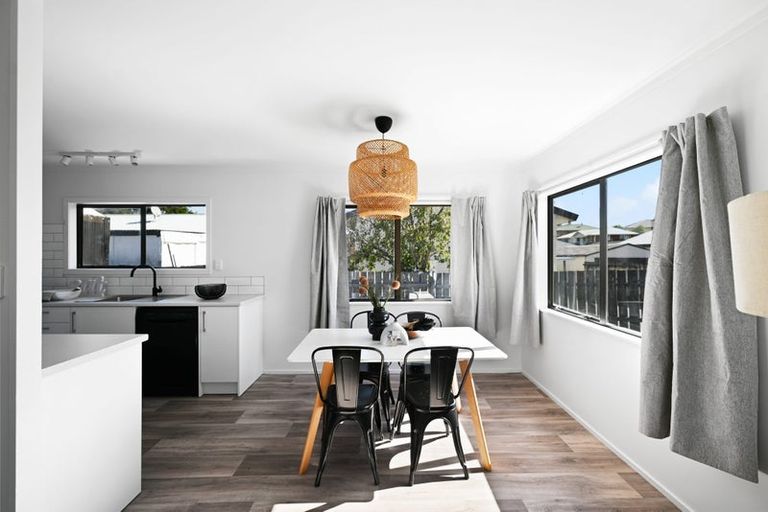 Photo of property in 12 Lloyd Drive, Nawton, Hamilton, 3200