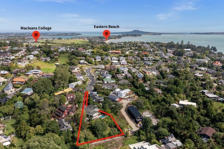 Photo of property in 44 Colmar Road, Mellons Bay, Auckland, 2014