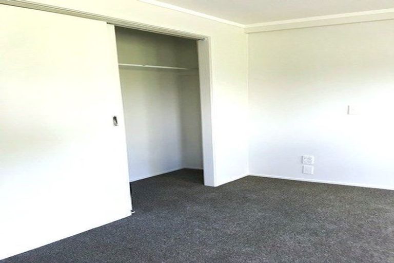 Photo of property in 12a/30 Westward Ho, Glen Eden, Auckland, 0602