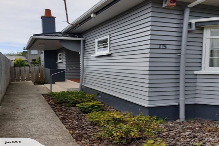 Photo of property in 15 Saint Ronans Avenue, Waterloo, Lower Hutt, 5011