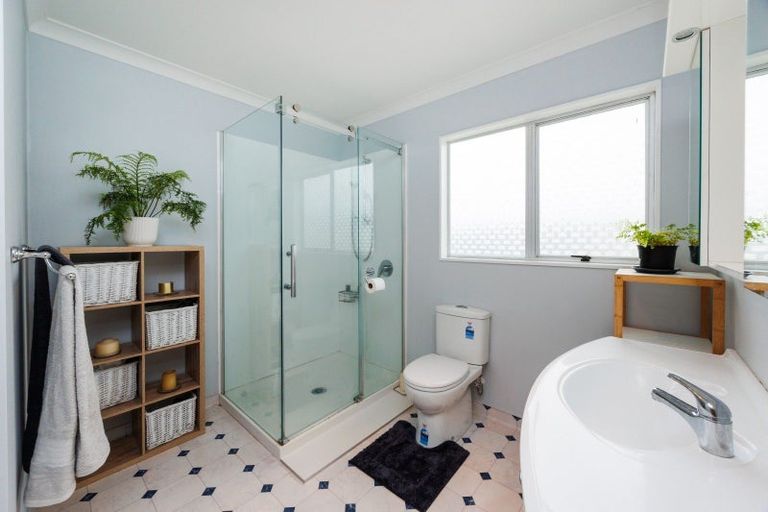 Photo of property in 22 Palliser Place, Milson, Palmerston North, 4414