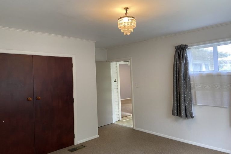 Photo of property in 28 Blue Mountains Road, Silverstream, Upper Hutt, 5019