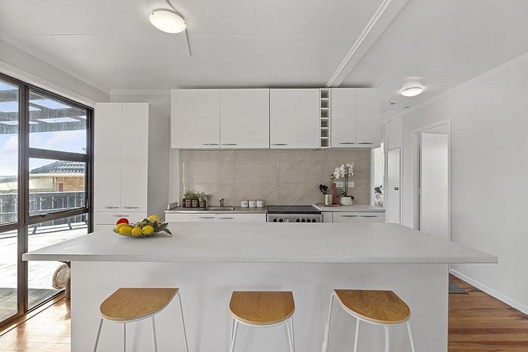 Photo of property in 18 Prangley Avenue, Mangere, Auckland, 2022