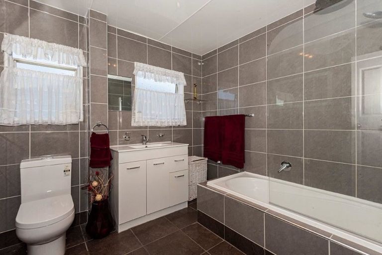 Photo of property in 34 Eden Terrace, Te Kamo, Whangarei, 0112