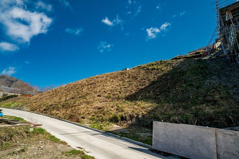 Photo of property in 7 Powder Terrace, Arthurs Point, Queenstown, 9371