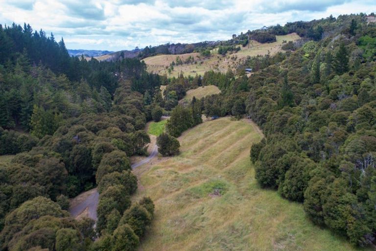 Photo of property in 61 Spikes Way, Whitianga, 3510