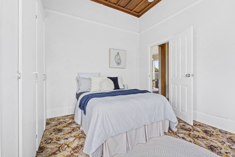 Photo of property in 68 East Street, Feilding, 4702