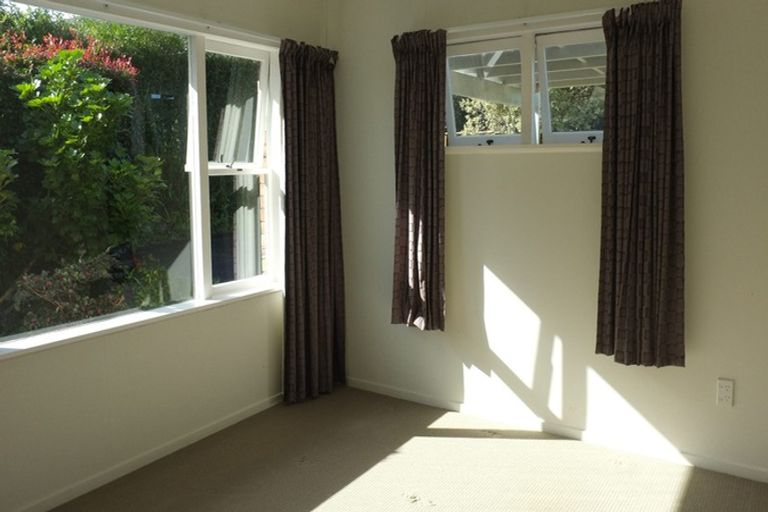 Photo of property in 1/49 Stanley Avenue, Milford, Auckland, 0620