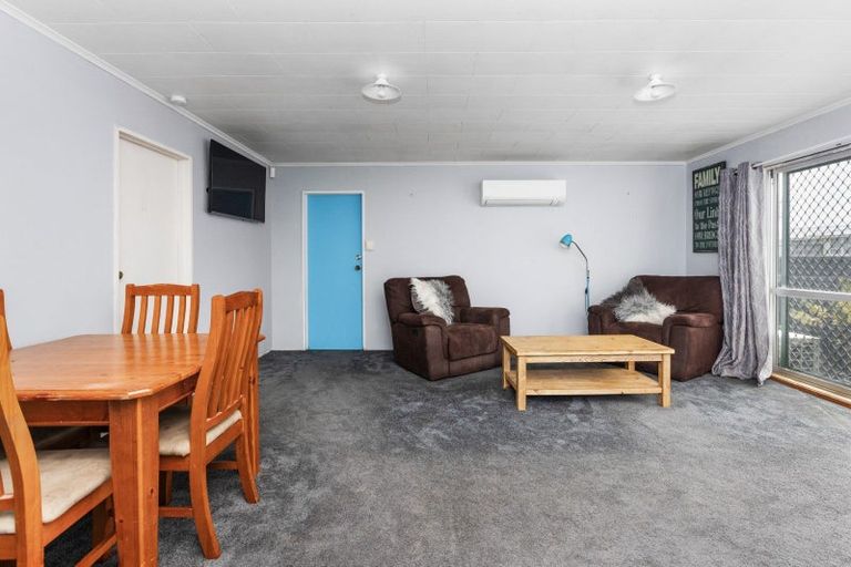Photo of property in 12 Winchester Place, Tamatea, Napier, 4112