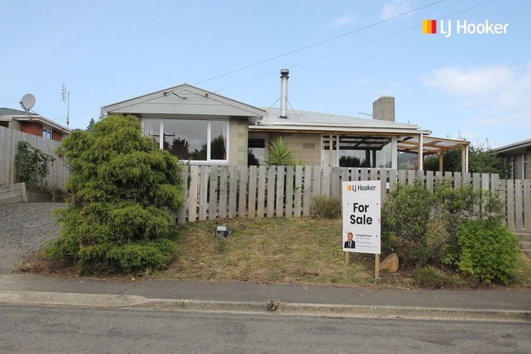 Photo of property in 11 Westland Street, Green Island, Dunedin, 9018