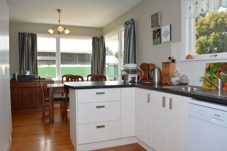 Photo of property in 25 Sneyd Street, Kaiapoi, 7630