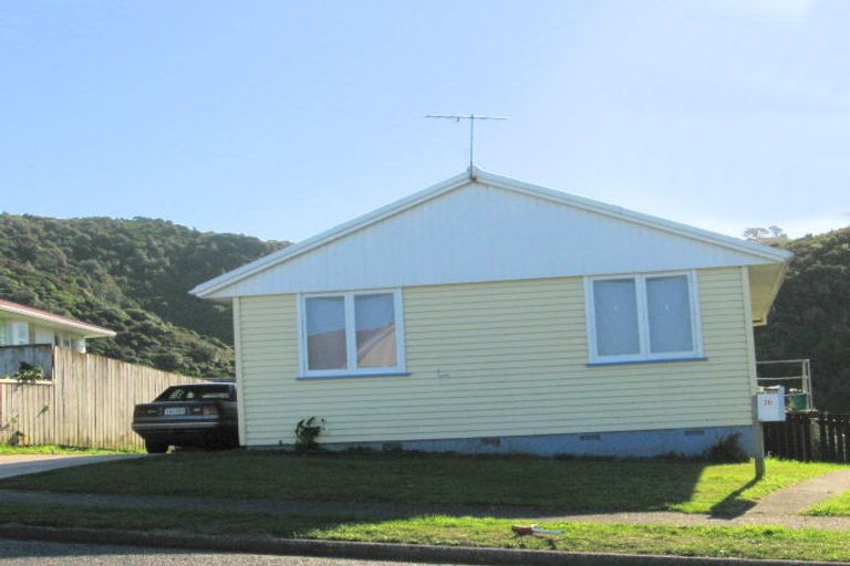 Photo of property in 30 Takapuwahia Drive, Takapuwahia, Porirua, 5022