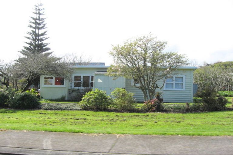 Photo of property in 46 Whakapaki Street, Urenui, 4375