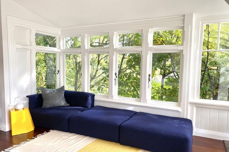 Photo of property in 46a The Crescent, Roseneath, Wellington, 6011