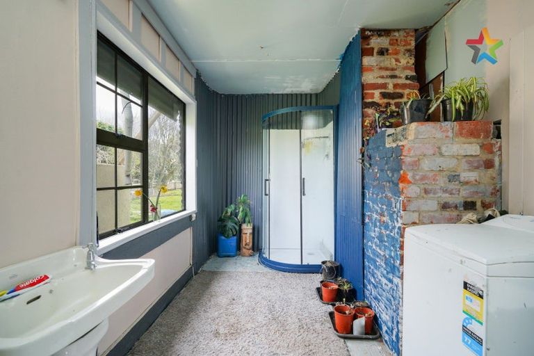 Photo of property in 16 Derby Street, Woodend, Invercargill, 9877