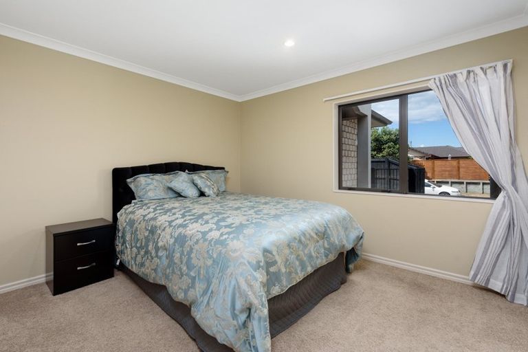 Photo of property in 2 Paul Close, Papamoa Beach, Papamoa, 3118