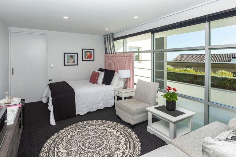 Photo of property in 12 Harry Ell Drive, Cashmere, Christchurch, 8022
